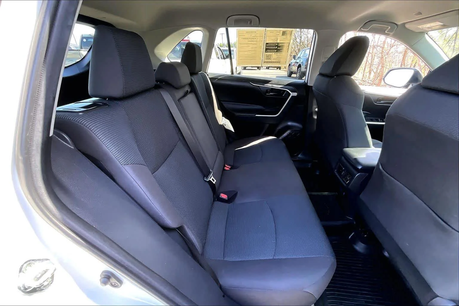 Used 2023 Ice Cap Toyota LE image 18