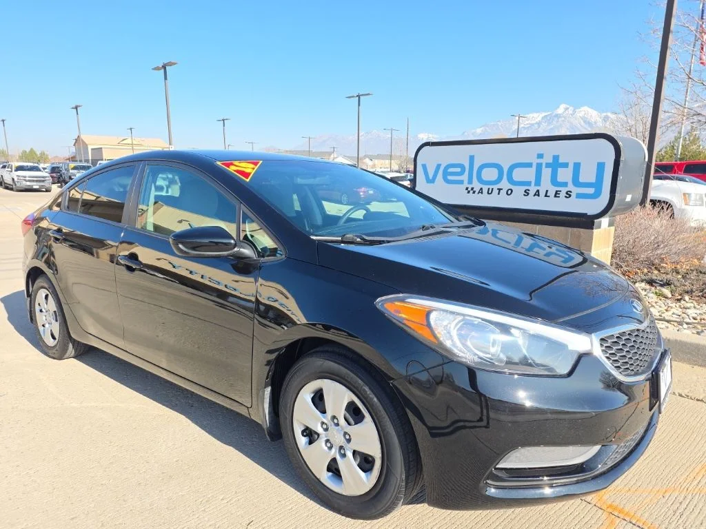 2016 Kia Forte LX AT's photo
