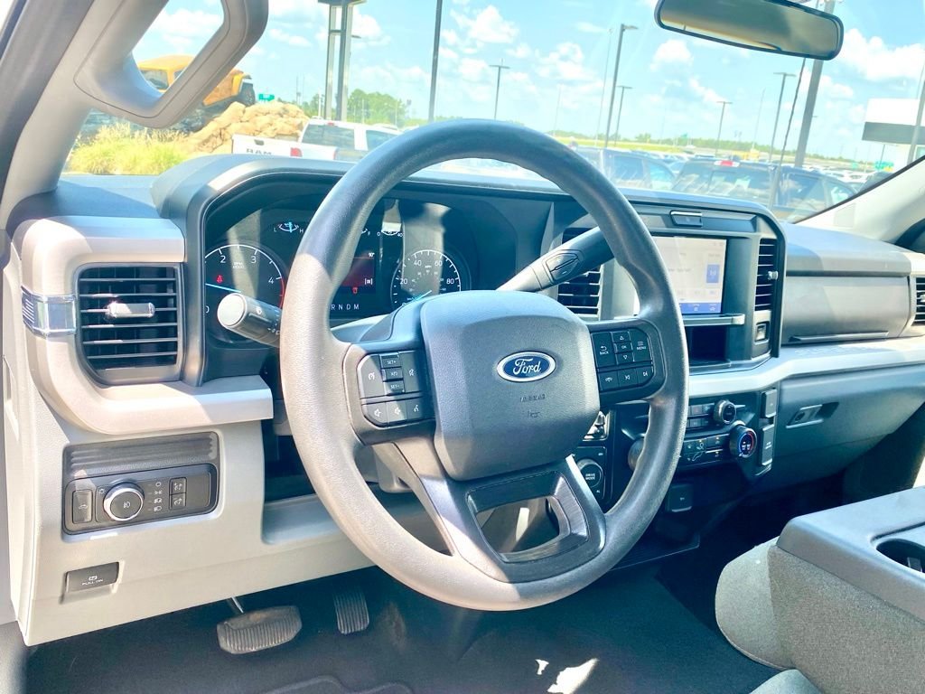Used 2025 White Ford XLT image 17