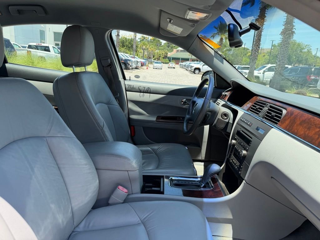 Used 2007 Black Buick CXL image 17