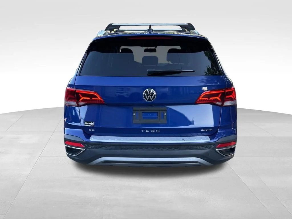 Used 2022 Blue Volkswagen 1.5T SE image 4