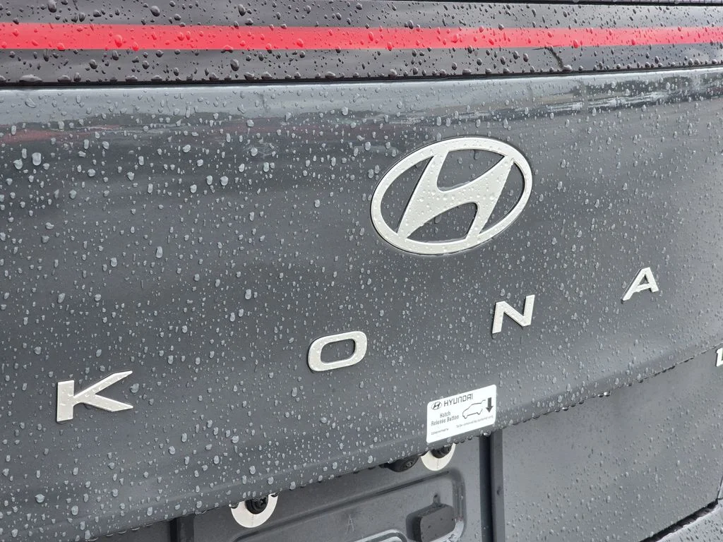 New 2026 Gray Hyundai SEL Premium image 6