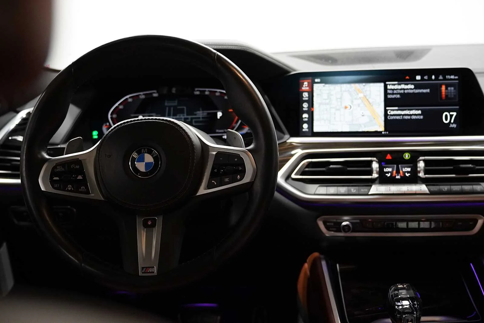 Certified Used 2023 Carbon Black Metallic BMW xDrive40i image 22
