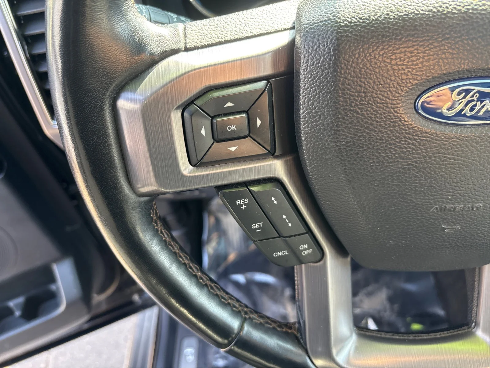 Used 2018 Black Ford Platinum image 23