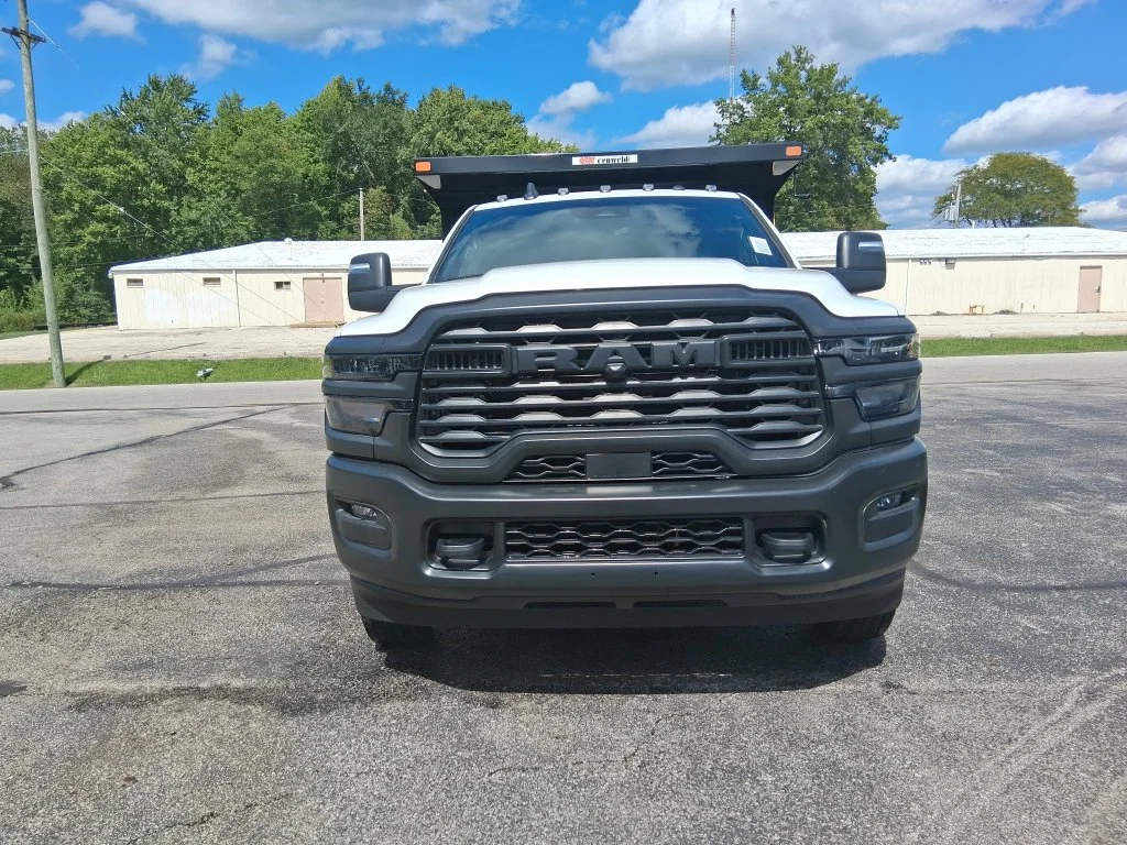 New 2026 Bright White Clear-Coat Exterior Paint RAM Tradesman image 2
