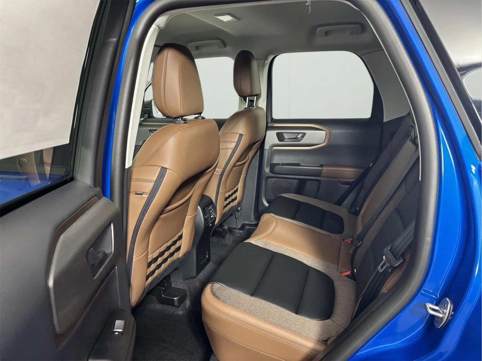 Used 2026 Velocity Blue Metallic Ford Outer Banks image 16