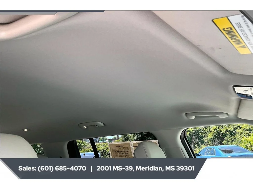 Used 2025 SERENITY WHITE Hyundai SEL image 16