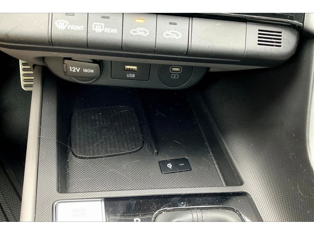 Used 2026 Gray Hyundai SEL Sport image 23