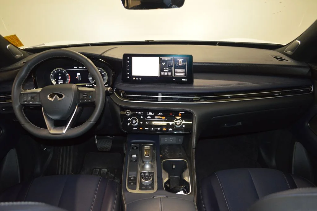 Certified Used 2026 White INFINITI SPORT image 32