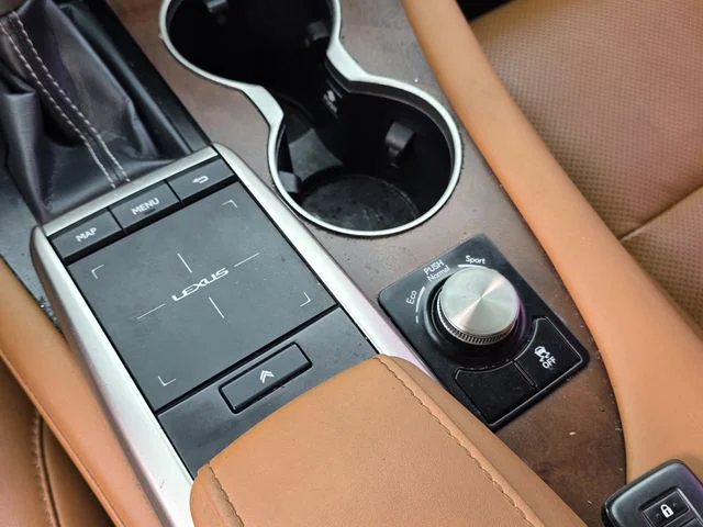 Used 2021 White Pearl Lexus 350L image 17