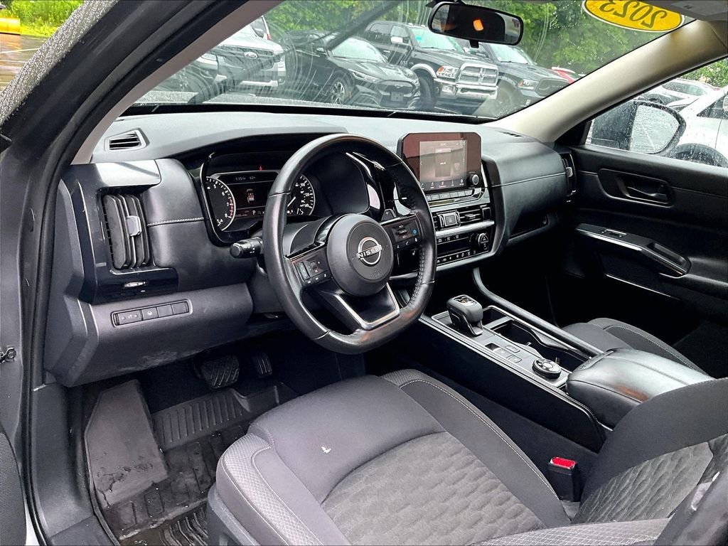Used 2023 Gun Metallic Nissan SV image 8