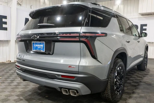 New 2027 Sterling Gray Metallic Chevrolet Z71 image 5