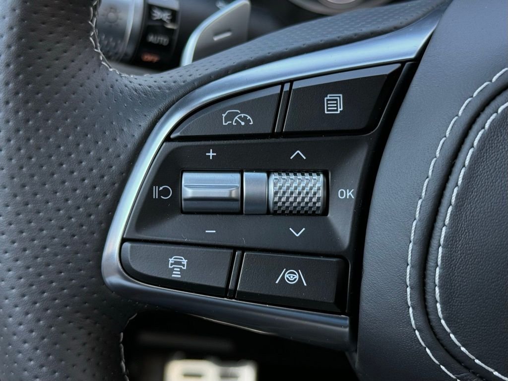 2025 GENESIS G70 Sport Advanced - Photo 29