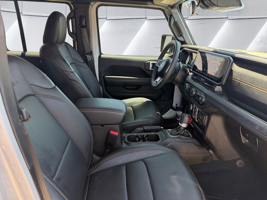 Certified Used 2024 Silver Jeep Sahara image 21