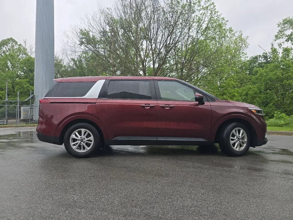 Used 2023 Red Kia LX Seat Package image 12