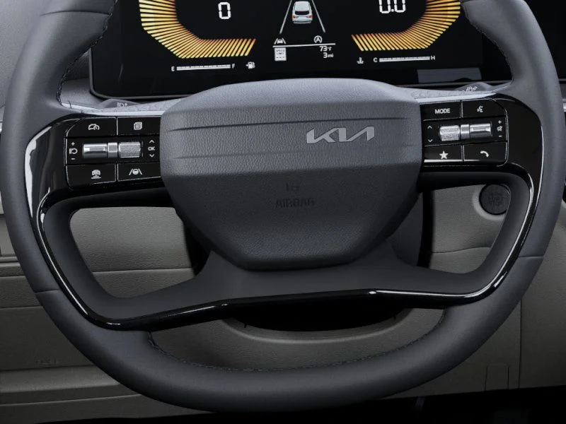 New 2026 White Kia S Front-Wheel Drive image 22