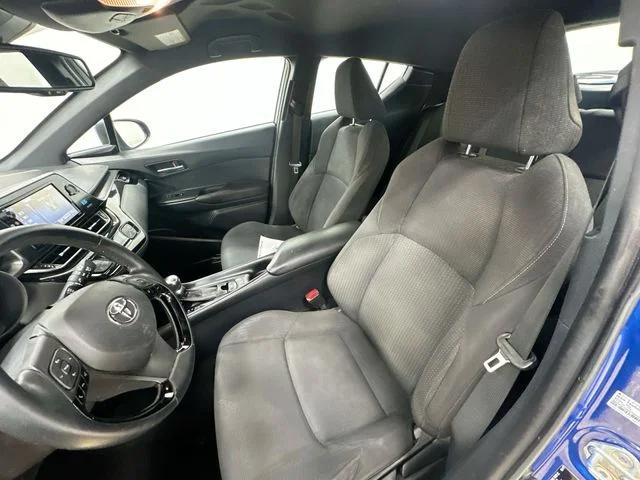 Used 2018 Blue Toyota XLE image 14