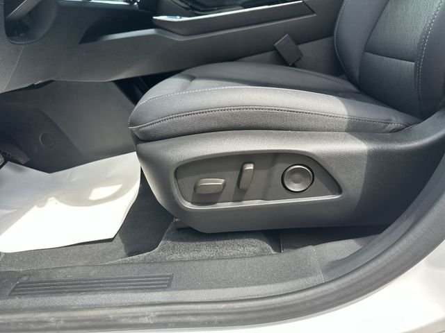 Certified Used 2025 Summit White Chevrolet LT image 16
