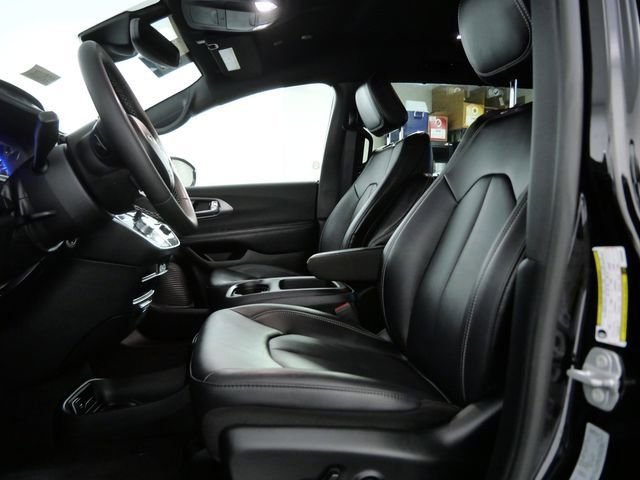 Certified Used 2025 Black Chrysler Select image 17