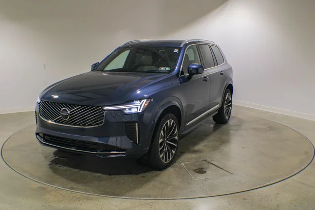 2025 Volvo XC90 B5 Ultra
