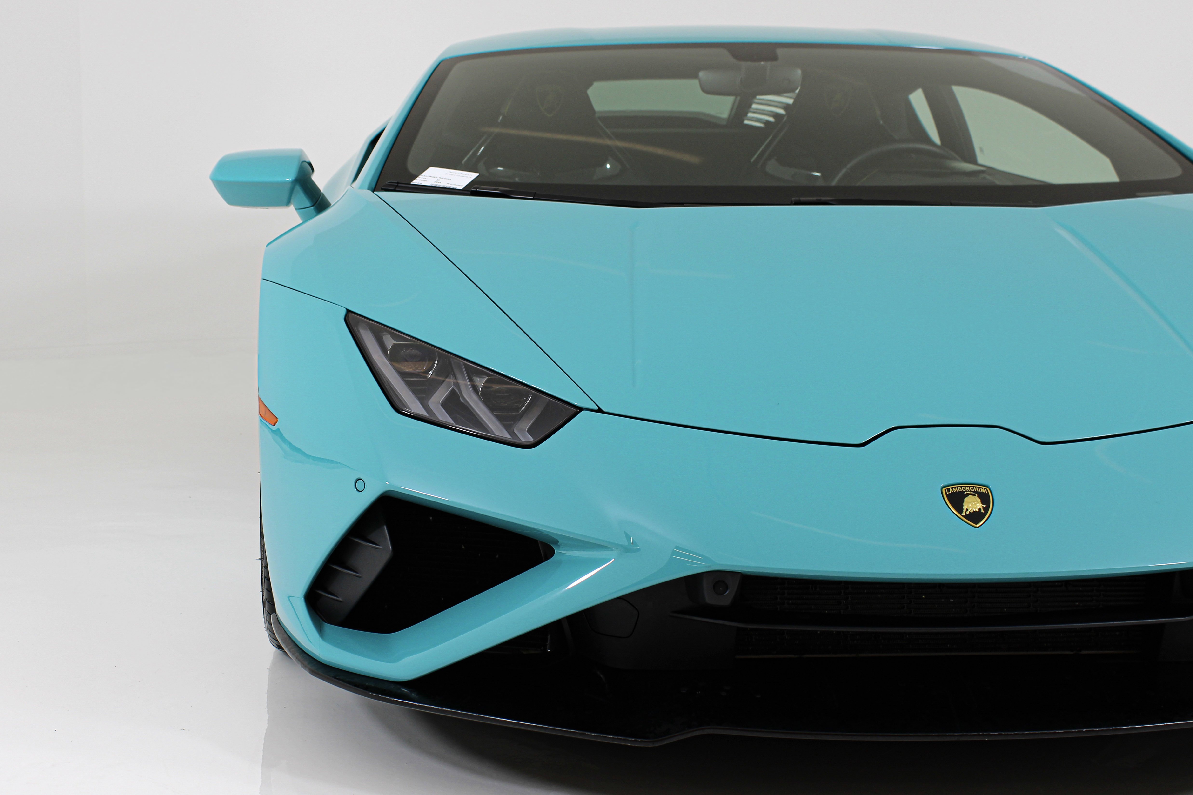 Used 2021 Blue Lamborghini  image 9