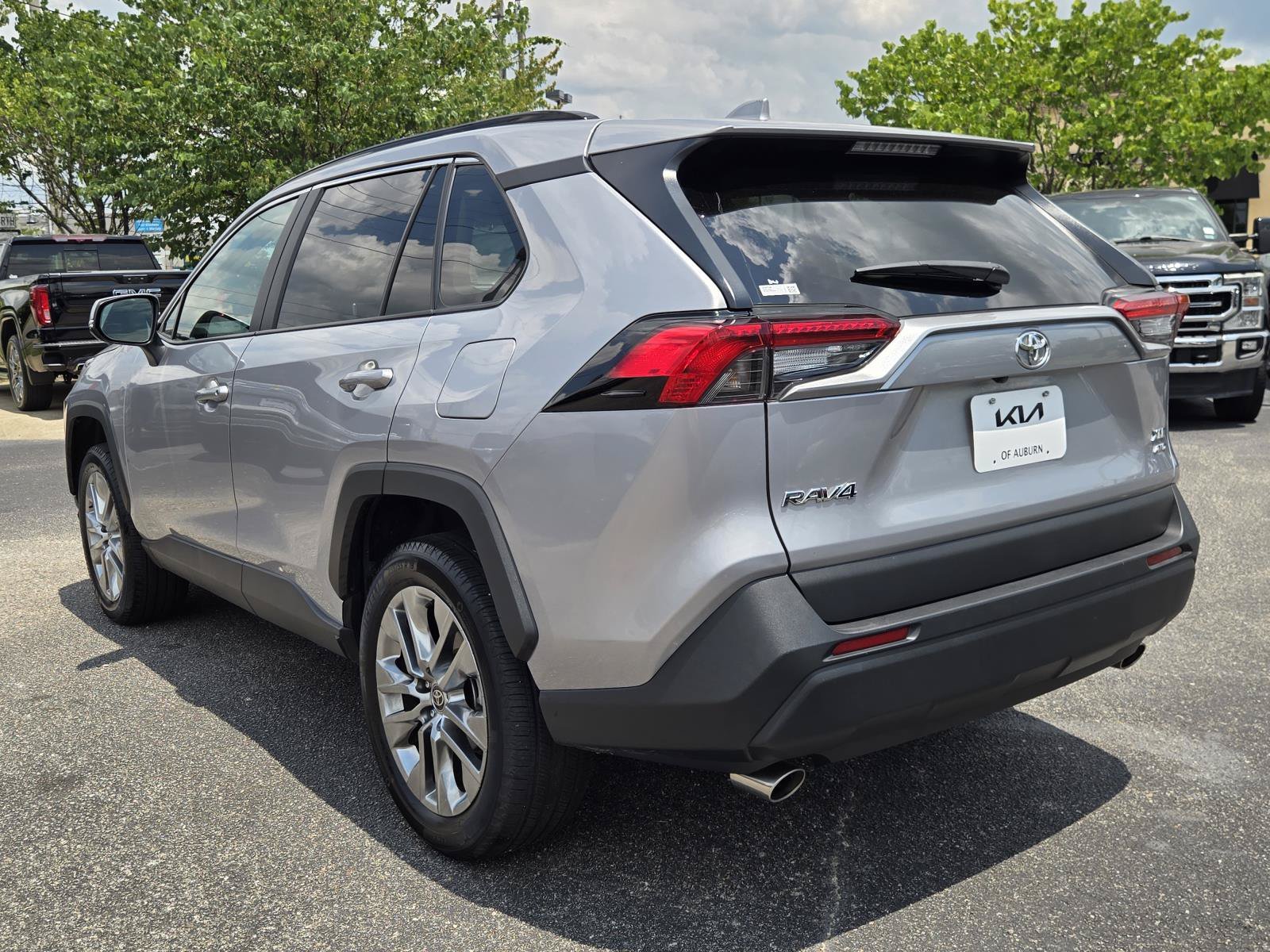 2023 Toyota RAV4 XLE Premium - Photo 8