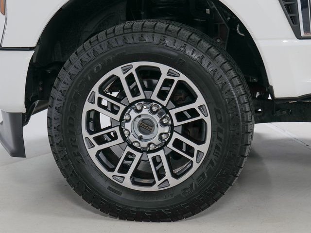 Used 2024 White Metallic Ford Limited image 9