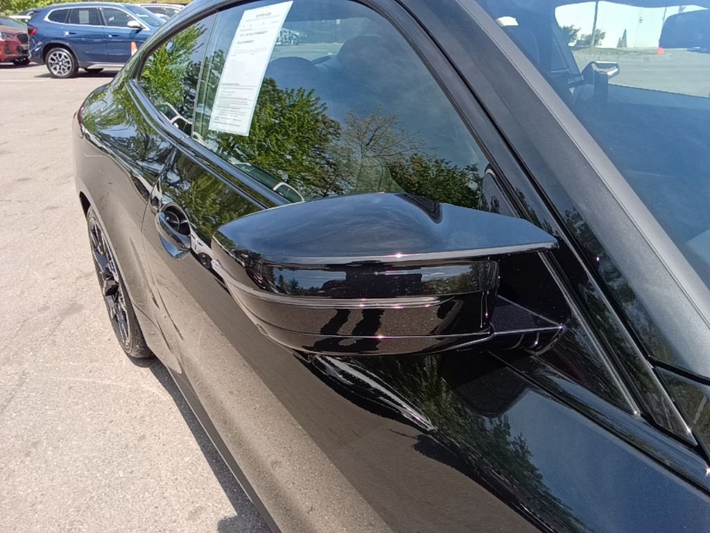 Used 2026 Black Sapphire Metallic BMW M440i xDrive image 31