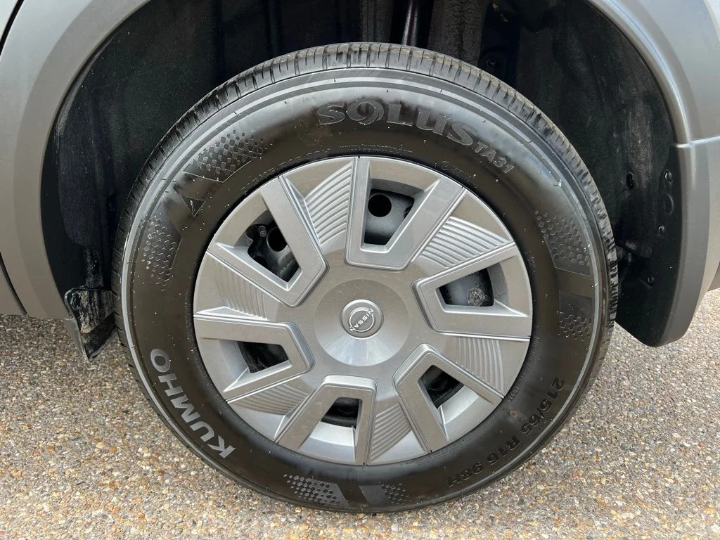 Used 2026 Gray Nissan S image 17