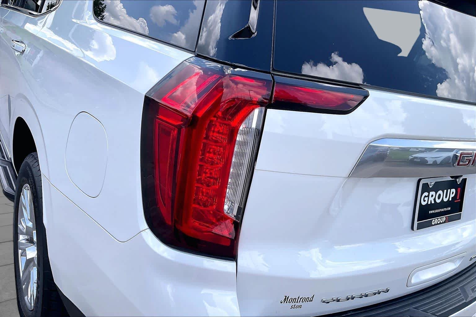 Used 2024 White Frost Tricoat GMC Denali image 27