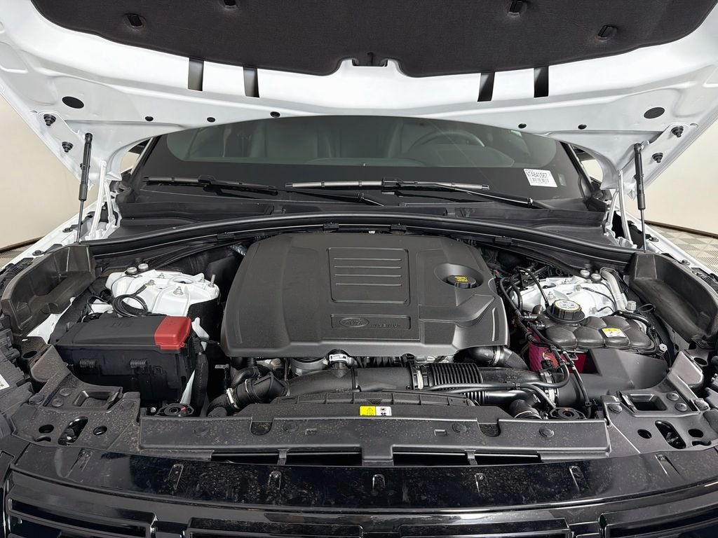 New 2026 Fuji White Land Rover S image 32