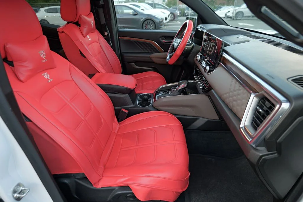 Used 2024 Summit White GMC Denali image 36
