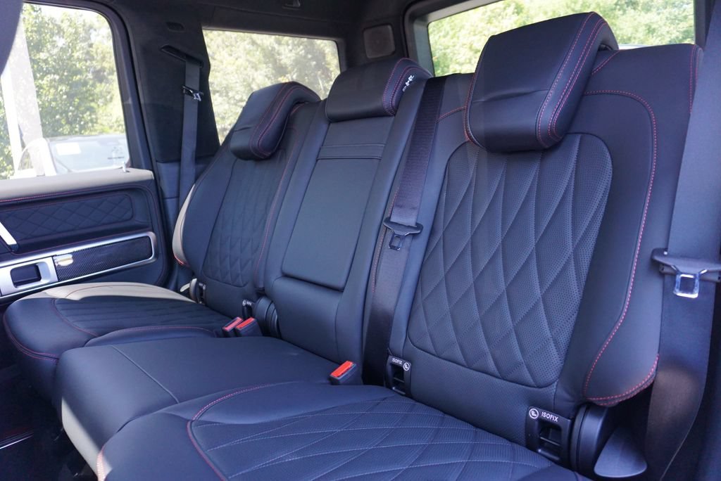 New 2027 MANUFAKTUR Night Black Magno Mercedes-Benz G 580 image 25