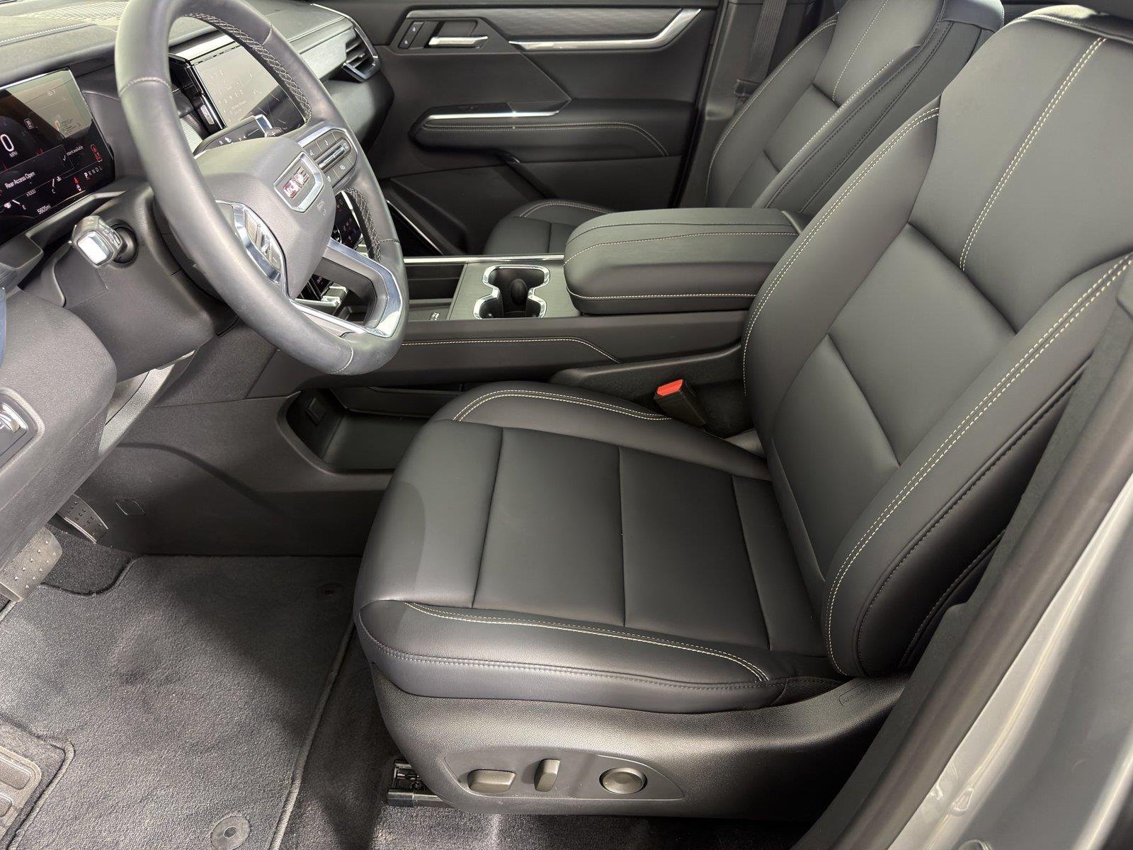 2026 GMC Acadia Elevation - Photo 7