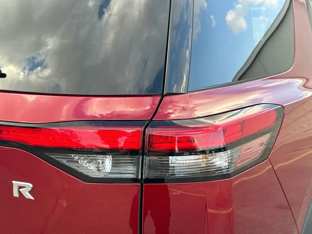 Used 2024 Red Nissan SL image 33