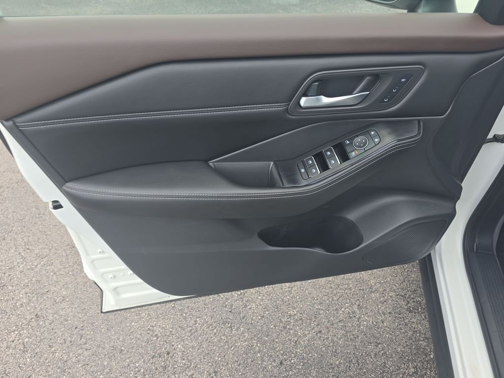 2023 Nissan Rogue SL - Photo 10