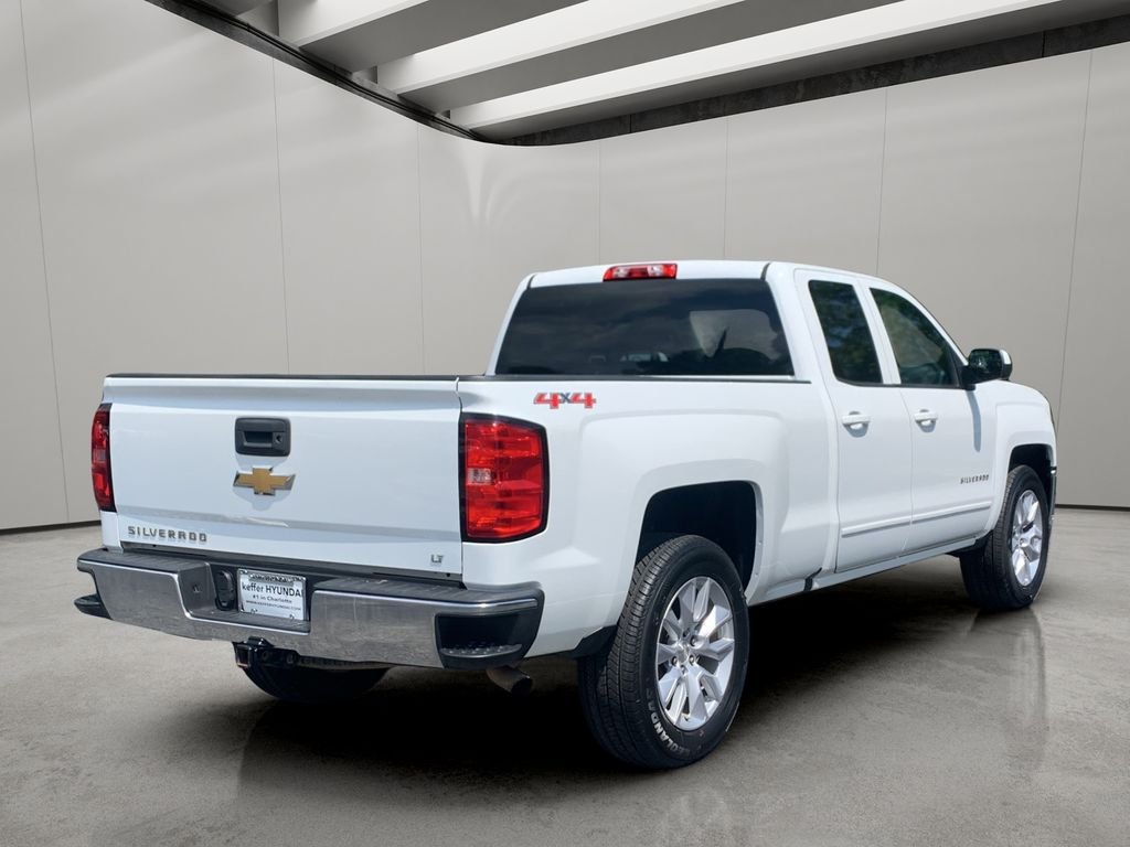 Used 2016 Summit White Chevrolet LT image 5