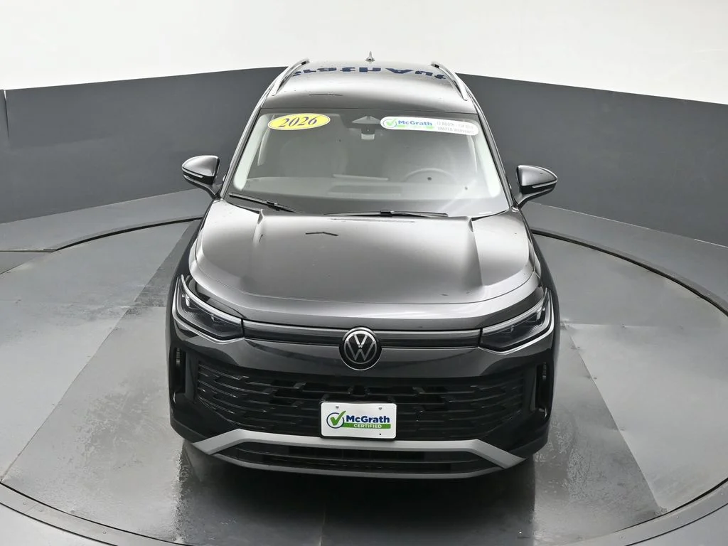 Used 2026 Black Volkswagen SE image 27