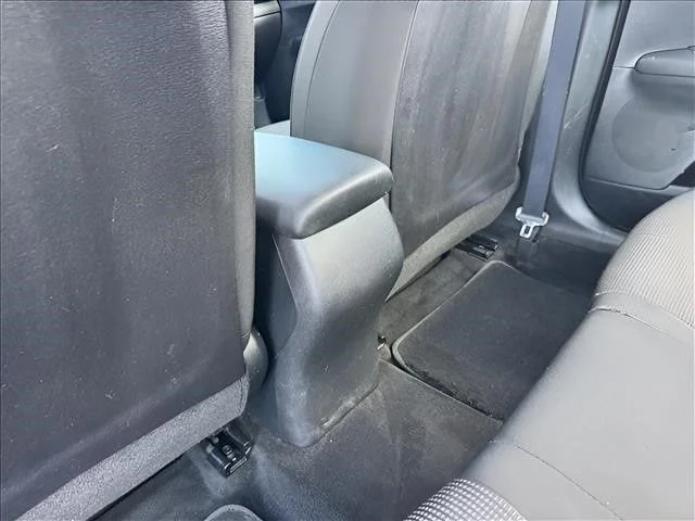 Used 2020 White Kia LXS image 12