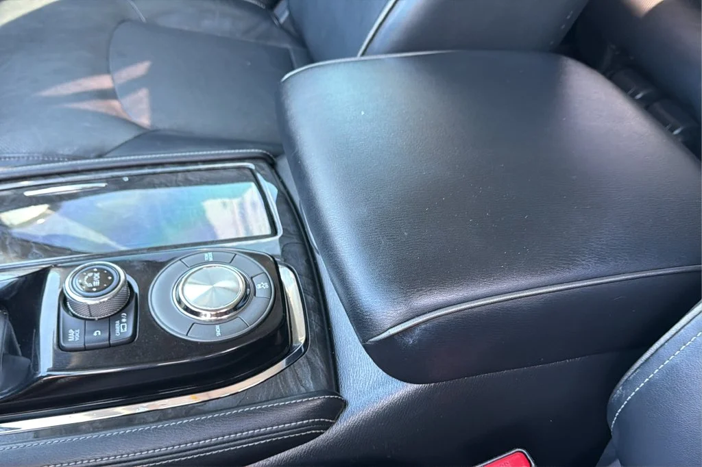 Used 2020 Beige INFINITI LUXE image 27