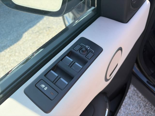 2023 Land Rover Discovery S - Photo 11