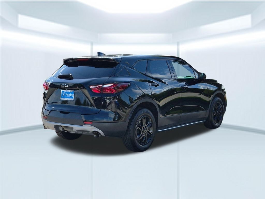 Used 2021 Black Chevrolet LT image 5