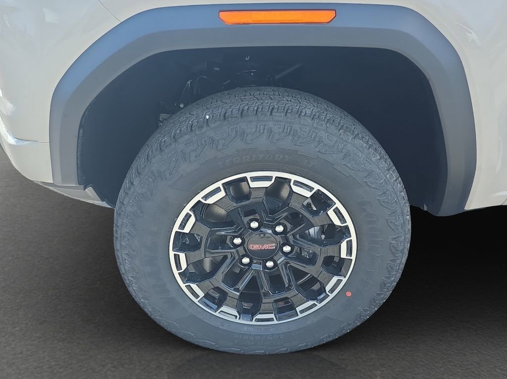 View vehicle photo 4