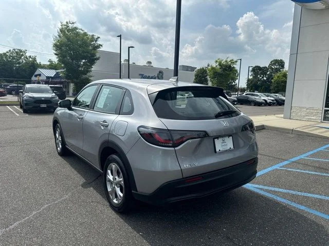 Certified Used 2023 Lunar Silver Metallic Honda LX image 6
