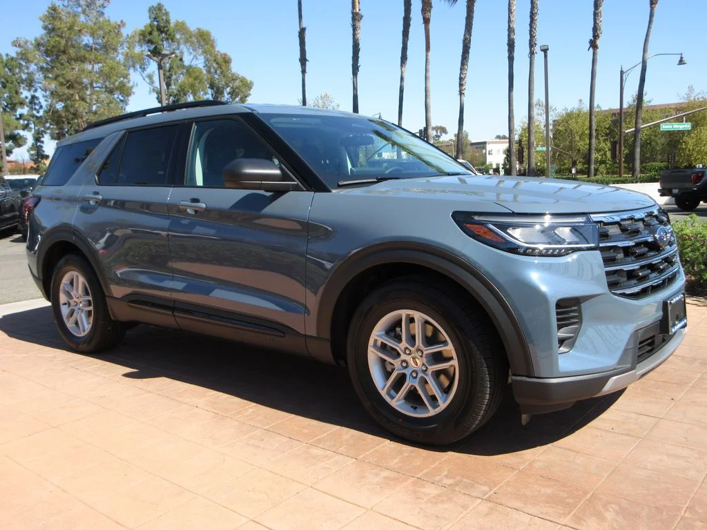 New 2026 Vapor Blue Metallic Ford Active image 6