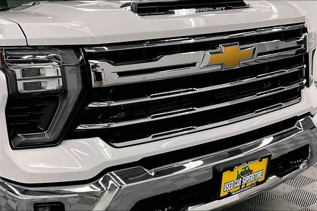 2025 Chevrolet Silverado 3500HD LTZ - Photo 32