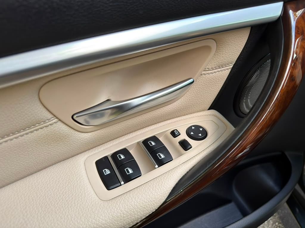 Used 2018 Gray BMW 340i image 14