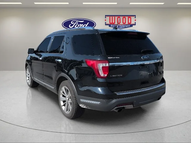 Used 2018 Shadow Black Ford Limited image 5