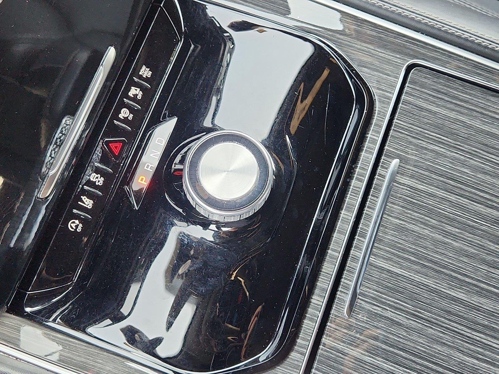 2022 Jeep Wagoneer Series III - Photo 16