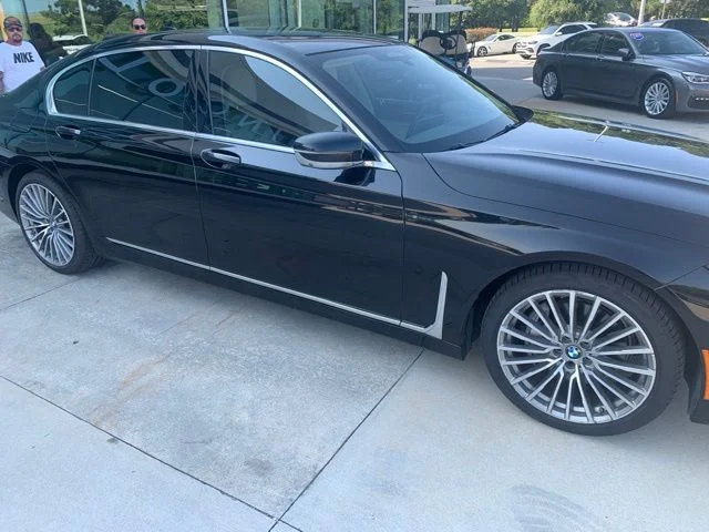Used 2020 Black BMW 740i image 1